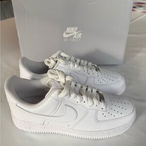 Nike Air Force 1 Triple White Sneakers